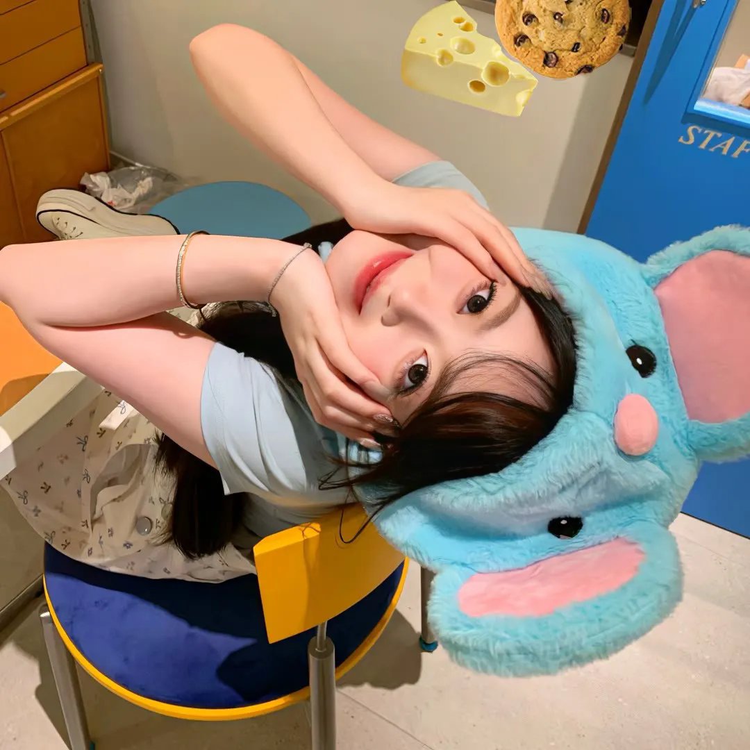 演员 阿尔芭